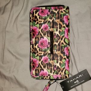 ⚘3/$15⚘Tahari wallet